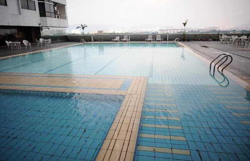 Fahrenheit Suites Bukit Bintang, Kuala Lumpur Buitenkant foto